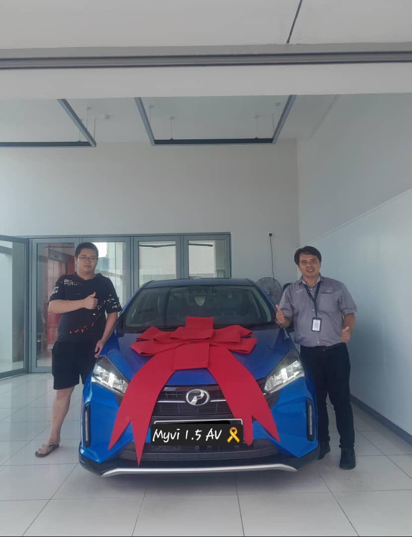 Momen penyerahan pelanggan 18
